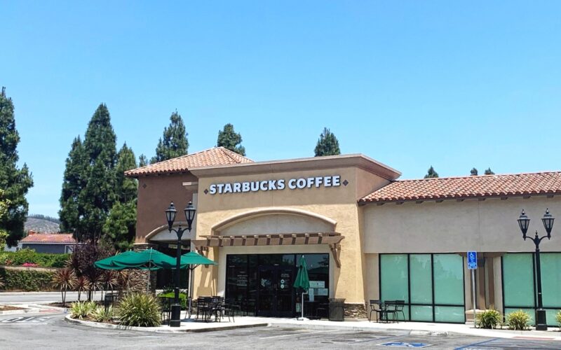 Camarillo Village Square Camarillo, CA 93010 Radius Commercial Real