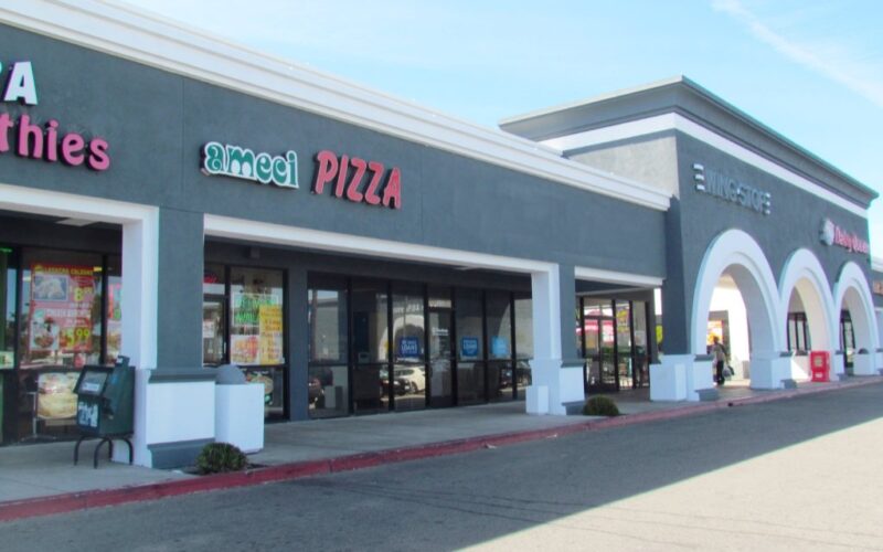 Shopping at the Rose Oxnard, CA 93036 Radius Commercial Real Estate